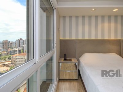 Apartamento à venda com 126m², 3 quartos, 1 suíte, 2 vagas no bairro Petrópolis em Porto Alegre - Foto 15