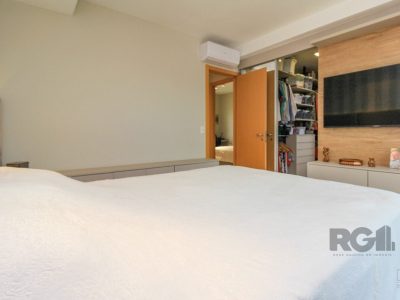 Apartamento à venda com 126m², 3 quartos, 1 suíte, 2 vagas no bairro Petrópolis em Porto Alegre - Foto 12