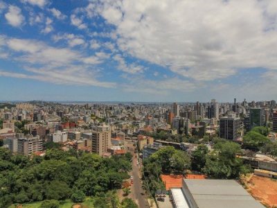 Apartamento à venda com 126m², 3 quartos, 1 suíte, 2 vagas no bairro Petrópolis em Porto Alegre - Foto 9