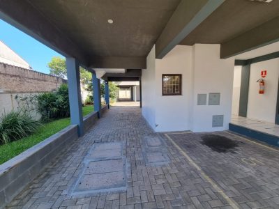 Apartamento à venda com 85m², 2 quartos, 1 suíte, 1 vaga no bairro Ipanema em Porto Alegre - Foto 2