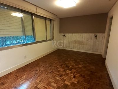 Apartamento à venda com 230m², 4 quartos, 1 suíte, 2 vagas no bairro Petrópolis em Porto Alegre - Foto 23