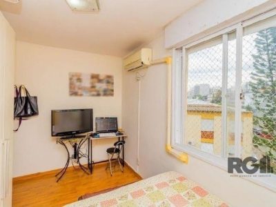 Apartamento à venda com 47m², 2 quartos, 1 vaga no bairro Passo d'Areia em Porto Alegre - Foto 9