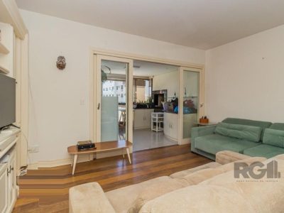 Apartamento à venda com 195m², 3 quartos, 1 suíte, 2 vagas no bairro Bela Vista em Porto Alegre - Foto 7