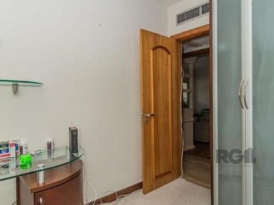 Apartamento à venda com 195m², 3 quartos, 1 suíte, 2 vagas no bairro Bela Vista em Porto Alegre - Foto 16