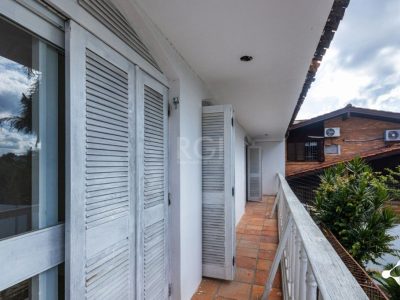 Casa à venda com 337m², 3 quartos, 1 suíte, 3 vagas no bairro Cristal em Porto Alegre - Foto 33