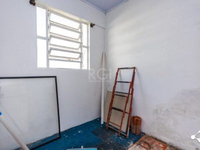 Casa à venda com 337m², 3 quartos, 1 suíte, 3 vagas no bairro Cristal em Porto Alegre - Foto 52