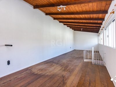 Casa à venda com 337m², 3 quartos, 1 suíte, 3 vagas no bairro Cristal em Porto Alegre - Foto 62