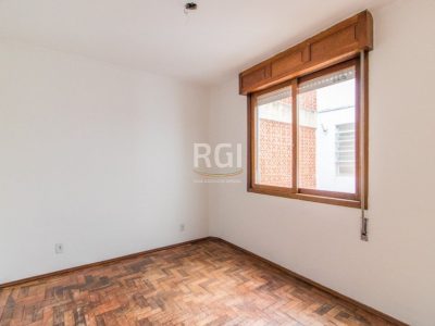 Predio à venda com 350m², 4 quartos, 2 suítes, 6 vagas no bairro Auxiliadora em Porto Alegre - Foto 37