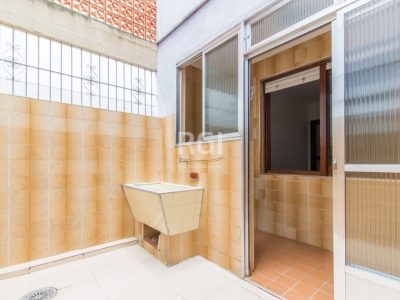 Predio à venda com 350m², 4 quartos, 2 suítes, 6 vagas no bairro Auxiliadora em Porto Alegre - Foto 4