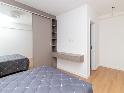 Apartamento à venda com 76m², 3 quartos, 1 suíte, 2 vagas no bairro Higienópolis em Porto Alegre - Foto 22