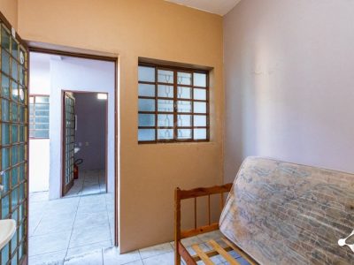 Casa à venda com 180m², 3 quartos, 3 vagas no bairro Partenon em Porto Alegre - Foto 67