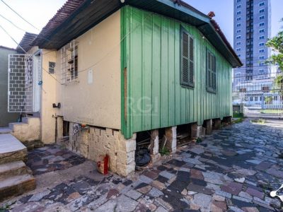 Casa à venda com 180m², 3 quartos, 3 vagas no bairro Partenon em Porto Alegre - Foto 77