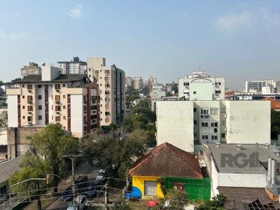 Apartamento à venda com 79m², 2 quartos, 1 suíte, 2 vagas no bairro Passo d'Areia em Porto Alegre - Foto 4