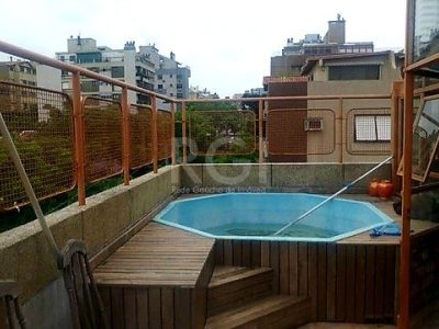 Apartamento à venda com 140m², 2 quartos, 2 suítes, 2 vagas no bairro Mont Serrat em Porto Alegre - Foto 9