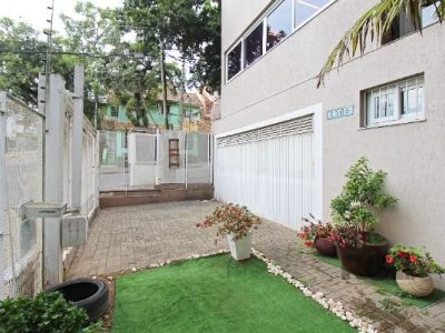 Casa à venda com 283m², 3 quartos, 1 suíte, 4 vagas no bairro Tristeza em Porto Alegre - Foto 3