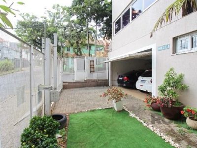 Casa à venda com 283m², 3 quartos, 1 suíte, 4 vagas no bairro Tristeza em Porto Alegre - Foto 4