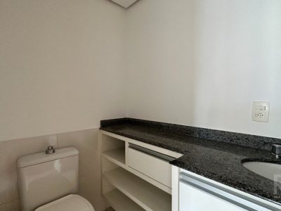 Apartamento à venda com 65m², 2 quartos, 1 suíte, 1 vaga no bairro Centro Histórico em Porto Alegre - Foto 19