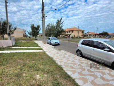 Casa à venda com 54m², 2 quartos, 1 suíte, 1 vaga no bairro Jardim Beira Mar em Capão da Canoa - Foto 4