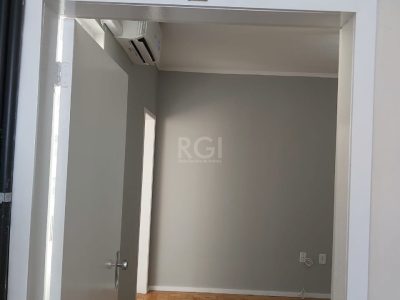 Apartamento à venda com 73m², 2 quartos, 2 vagas no bairro São Sebastião em Porto Alegre - Foto 4