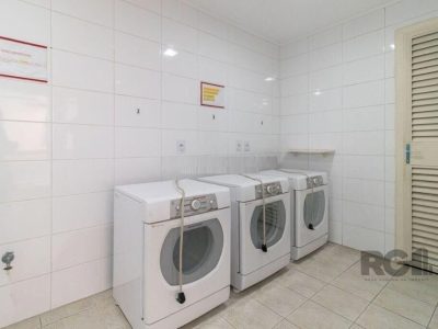 Apartamento à venda com 65m², 2 quartos, 1 suíte, 2 vagas no bairro Menino Deus em Porto Alegre - Foto 36