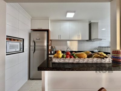 Apartamento à venda com 65m², 2 quartos, 1 suíte, 2 vagas no bairro Menino Deus em Porto Alegre - Foto 6