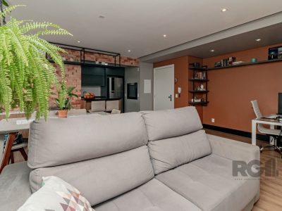 Apartamento à venda com 76m², 3 quartos, 1 suíte, 2 vagas no bairro Navegantes em Porto Alegre - Foto 5