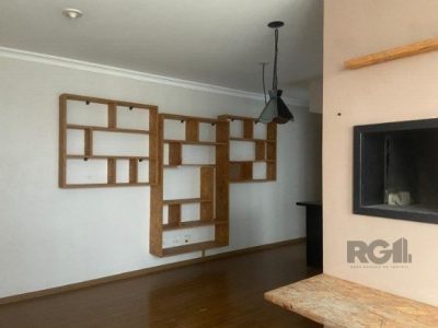 Apartamento à venda com 65m², 2 quartos, 1 suíte, 1 vaga no bairro Farroupilha em Porto Alegre - Foto 4