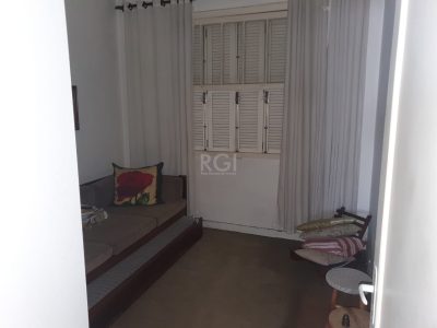 Casa à venda com 100m², 3 quartos, 1 vaga no bairro Navegantes em Porto Alegre - Foto 15