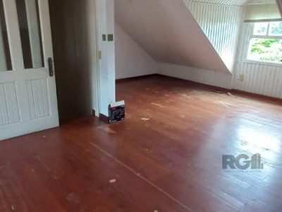 Casa Condominio à venda com 222m², 3 quartos, 1 suíte, 3 vagas no bairro Três Figueiras em Porto Alegre - Foto 21