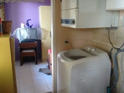 Casa à venda com 320m², 3 quartos, 1 suíte, 4 vagas no bairro Cristal em Porto Alegre - Foto 18