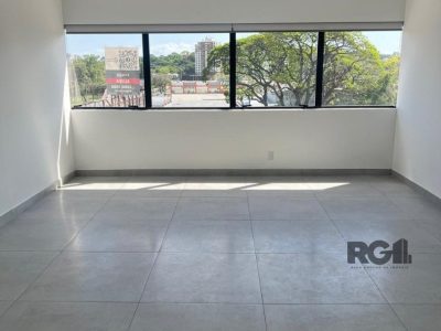 Conjunto/Sala à venda com 37m² no bairro Cristal em Porto Alegre - Foto 3