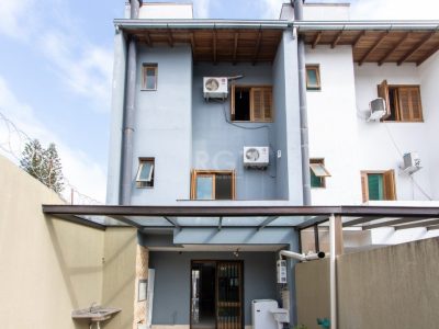 Casa à venda com 204m², 3 quartos, 3 suítes, 2 vagas no bairro Ipanema em Porto Alegre - Foto 18