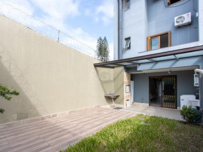 Casa à venda com 204m², 3 quartos, 3 suítes, 2 vagas no bairro Ipanema em Porto Alegre - Foto 19