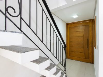 Casa à venda com 204m², 3 quartos, 3 suítes, 2 vagas no bairro Ipanema em Porto Alegre - Foto 21