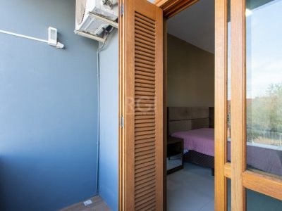 Casa à venda com 204m², 3 quartos, 3 suítes, 2 vagas no bairro Ipanema em Porto Alegre - Foto 32