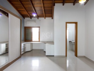 Casa à venda com 204m², 3 quartos, 3 suítes, 2 vagas no bairro Ipanema em Porto Alegre - Foto 49