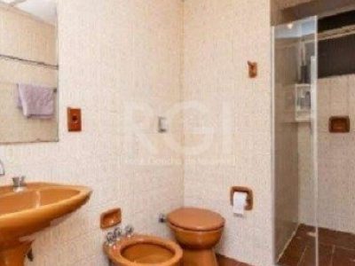 Apartamento à venda com 97m², 3 quartos, 1 suíte, 1 vaga no bairro Petrópolis em Porto Alegre - Foto 14