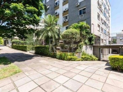 Apartamento à venda com 97m², 3 quartos, 1 suíte, 1 vaga no bairro Petrópolis em Porto Alegre - Foto 23