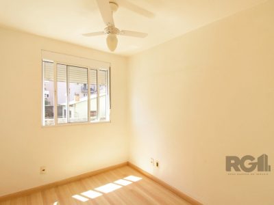 Apartamento à venda com 78m², 2 quartos, 1 suíte, 1 vaga no bairro Tristeza em Porto Alegre - Foto 11