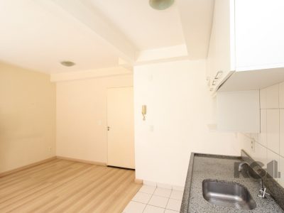 Apartamento à venda com 78m², 2 quartos, 1 suíte, 1 vaga no bairro Tristeza em Porto Alegre - Foto 22