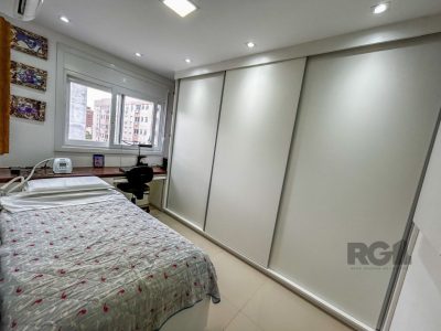 Apartamento à venda com 95m², 3 quartos, 1 suíte, 2 vagas no bairro Tristeza em Porto Alegre - Foto 14