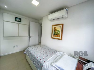 Apartamento à venda com 95m², 3 quartos, 1 suíte, 2 vagas no bairro Tristeza em Porto Alegre - Foto 19