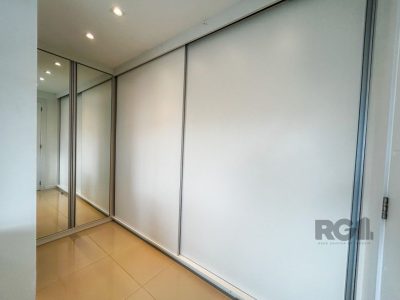 Apartamento à venda com 95m², 3 quartos, 1 suíte, 2 vagas no bairro Tristeza em Porto Alegre - Foto 13