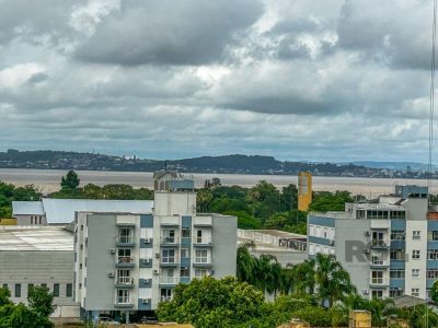 Apartamento à venda com 95m², 3 quartos, 1 suíte, 2 vagas no bairro Tristeza em Porto Alegre - Foto 2