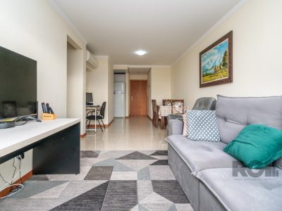 Apartamento à venda com 72m², 2 quartos, 1 suíte, 2 vagas no bairro Passo d'Areia em Porto Alegre - Foto 5