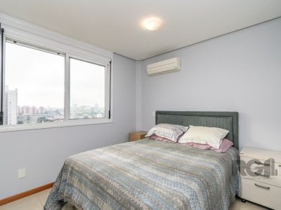 Apartamento à venda com 72m², 2 quartos, 1 suíte, 2 vagas no bairro Passo d'Areia em Porto Alegre - Foto 9