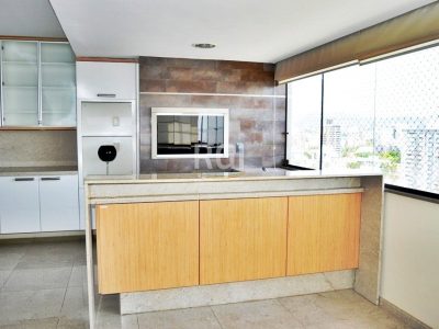 Apartamento à venda com 206m², 3 quartos, 1 suíte, 3 vagas no bairro Menino Deus em Porto Alegre - Foto 5