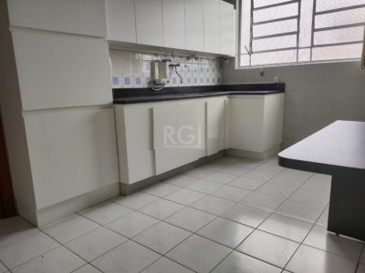 Apartamento à venda com 155m², 3 quartos, 1 suíte, 1 vaga no bairro Independência em Porto Alegre - Foto 8