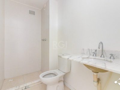 Apartamento à venda com 75m², 3 quartos, 1 suíte, 1 vaga no bairro Jardim Carvalho em Porto Alegre - Foto 15