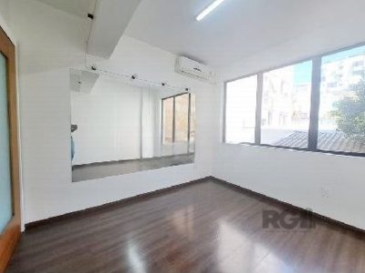 Conjunto/Sala à venda com 65m² no bairro Cidade Baixa em Porto Alegre - Foto 2